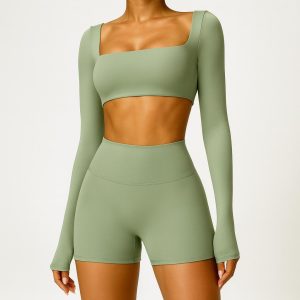 Women’s Yoga Set Cl1 – Long Sleeve Crop Top & Shorts